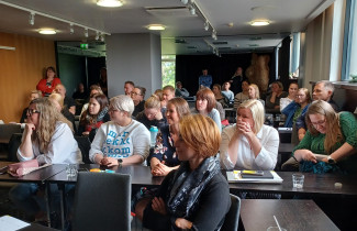 Itä-Suomen yhteistyöalueen edustajia verkostoitumispäivillä.