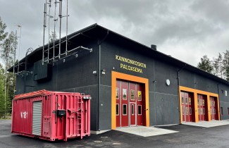 Kannonkosken paloasema ulkoapäin kuvattuna