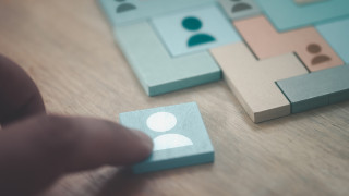 Palapelin palanen menee osaksi palapeliä