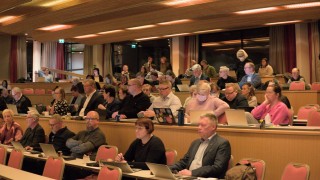 Keski-Suomen aluevaltuuston kokous Laajavuori-salissa.