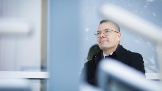 Keski-Suomen hyvinvointialueen konsernipalveluiden toimialajohtaja Lasse Leppä